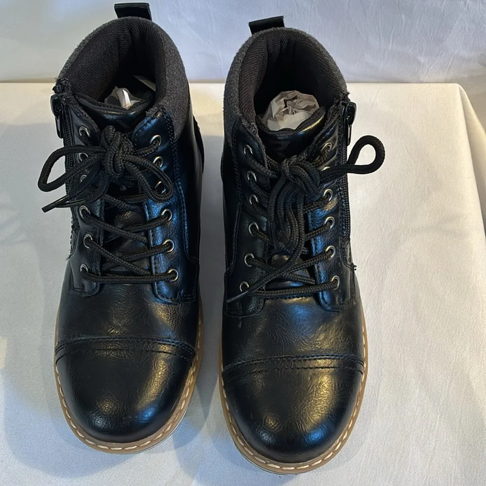 XRAY Finley black faux leather lace up boys casual ankle boots kids size 5
